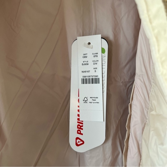 NWT! J. Crew Lightweight cinched-waist Signature Puffer Jacket - Color: Bone - Picture 7 of 11